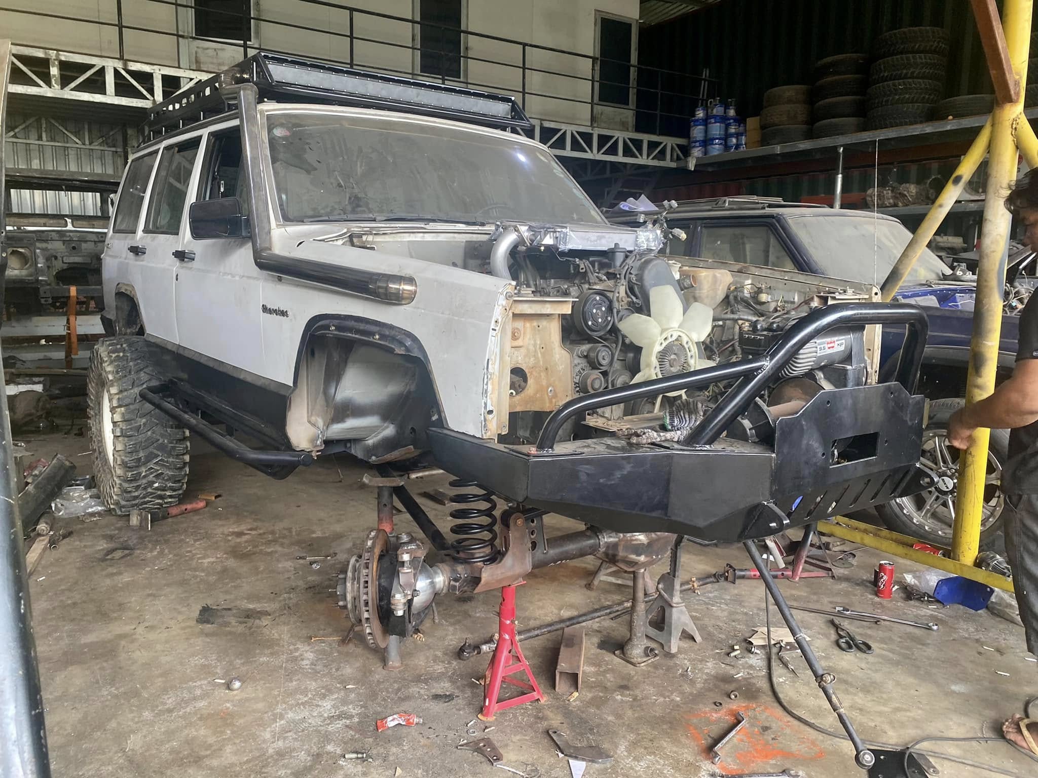 Cherokee stripped for build