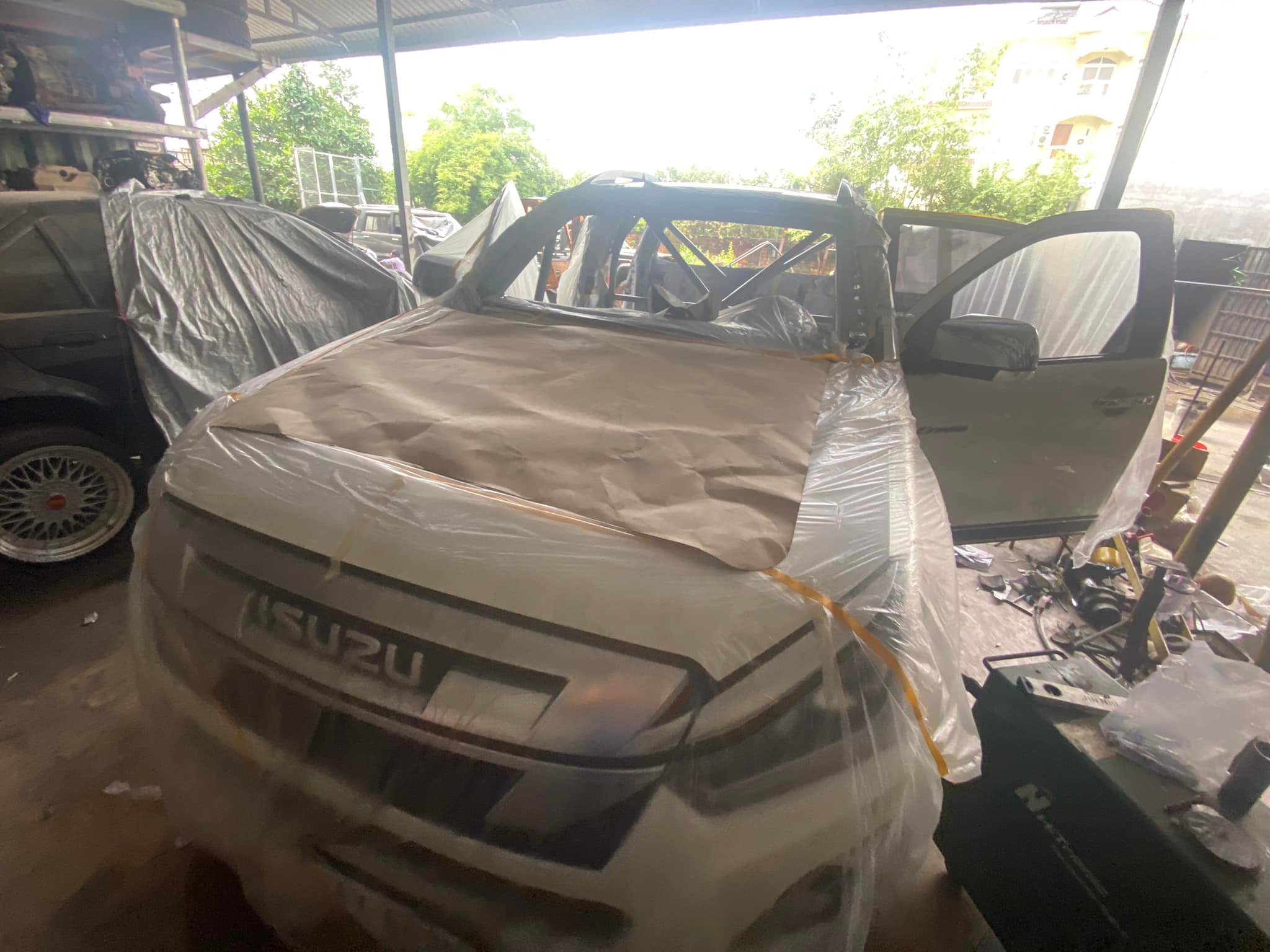 Isuzu D-Max Rally Rollcage