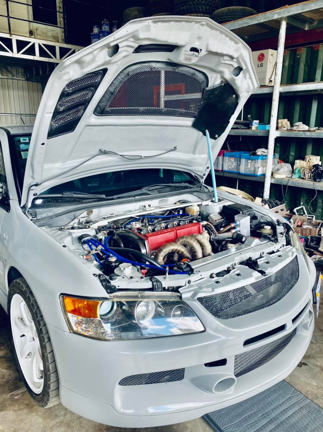 Mitsubishi EVO IX Service & Tune