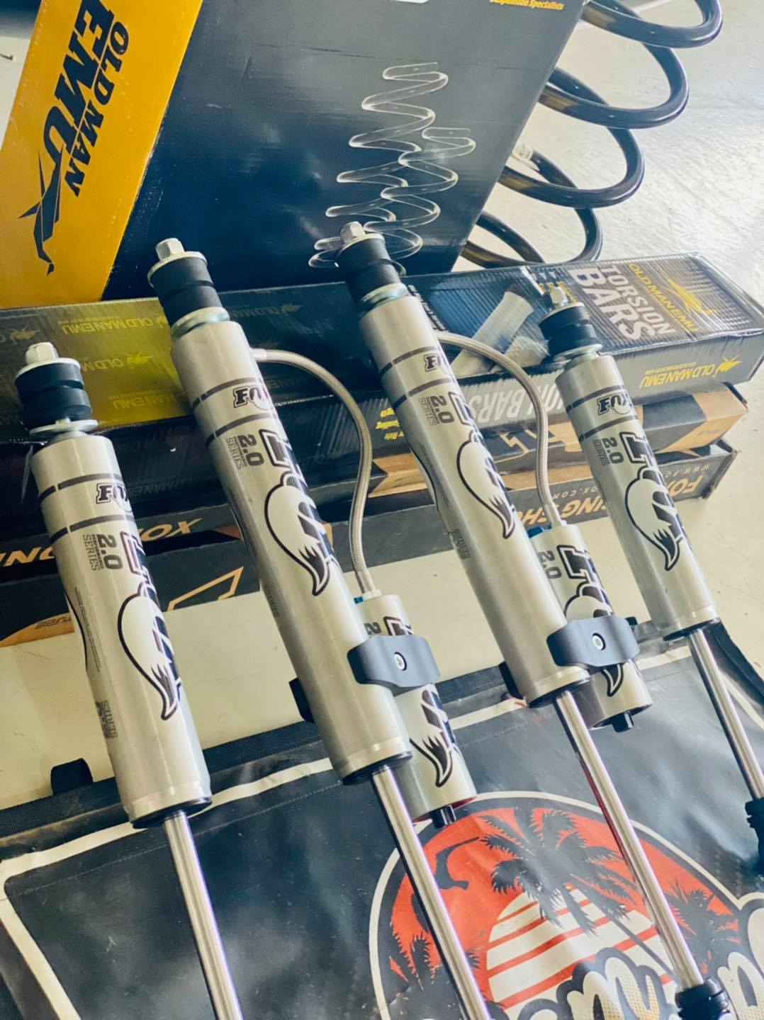 LX470 FOX & OME Suspension