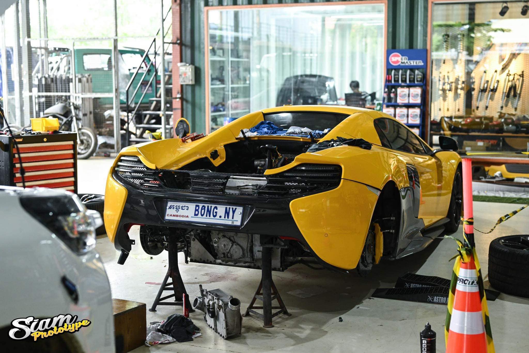 650S body kit detail