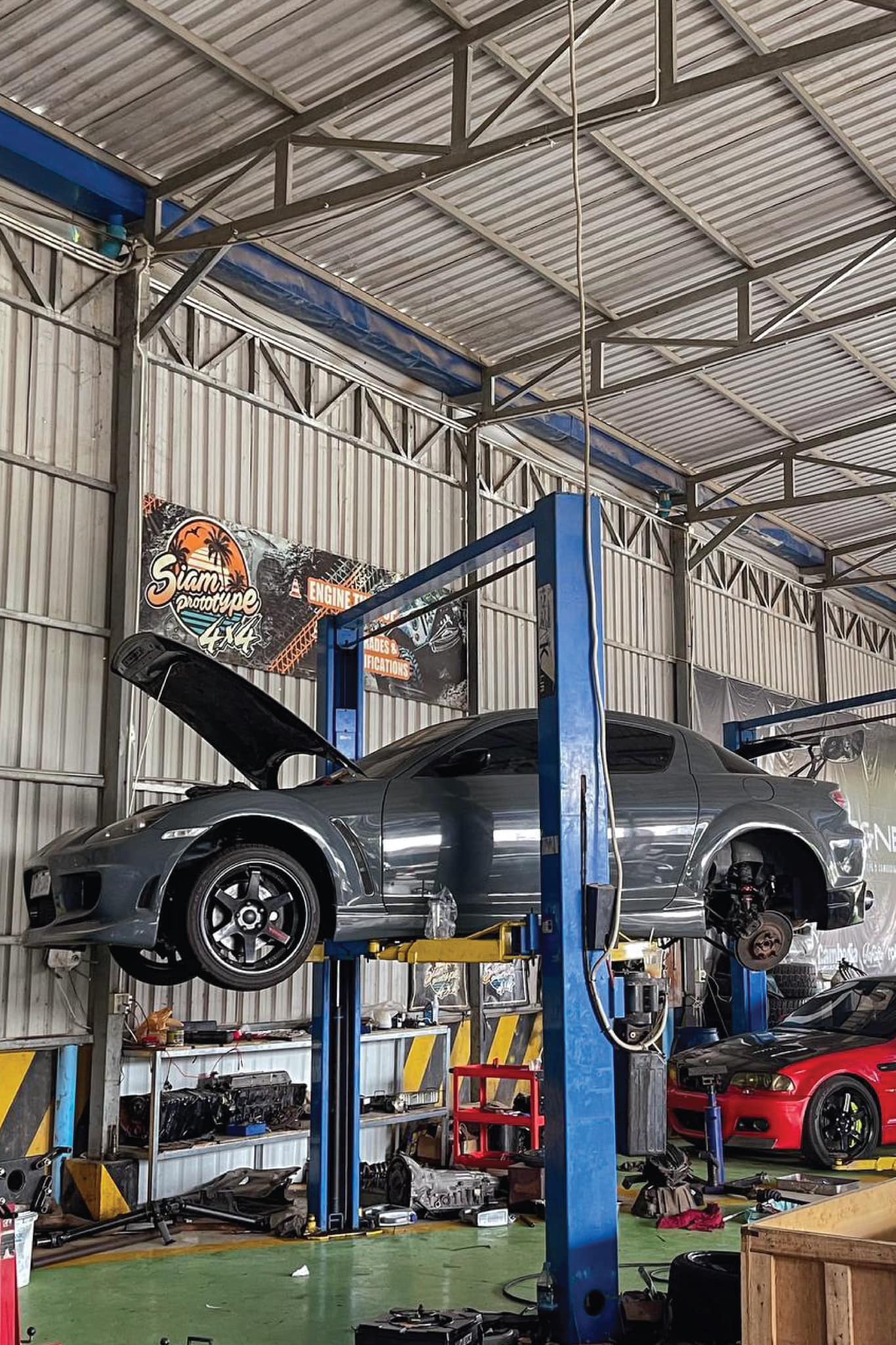 GC8 on lift
